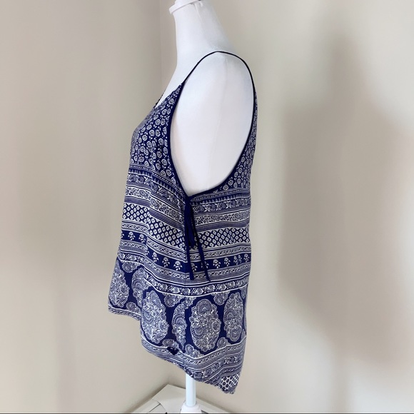 Roxy womens Vavy and WhiteTank Top Boho Navy Peep Hole Back size S - Picture 5 of 12